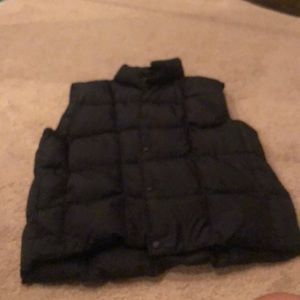 Men’s Black puffer vest